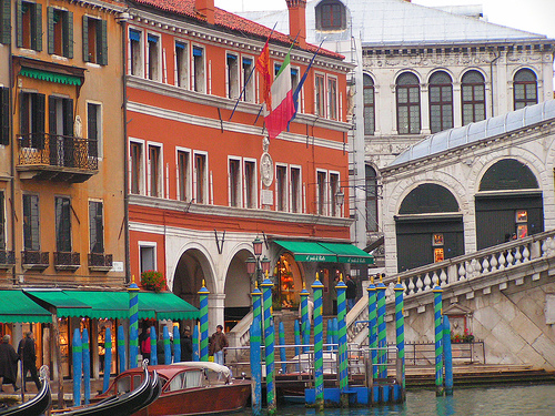 Ponte Rialto in Venezia by Ramzi Dziri